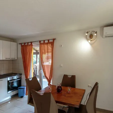 Apartment Lana Rukavac (Vis)