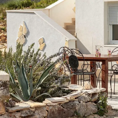 Apartment Lana Rukavac (Vis)